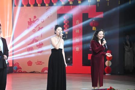 桂园中学的这场联欢会超燃！罗湖教育人的梦幻联动！