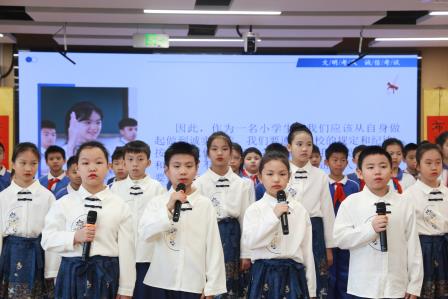 践行社会主义核心价值观，让诚信之花开满校园——布心小学举行“诚信考试”主题教育升旗仪式
