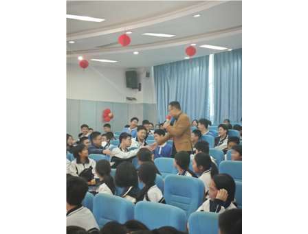 深圳市罗湖区滨河实验中学举办“卓越少年养成篇”系列心理讲座|你好，焦虑!
