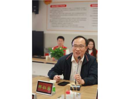 肇庆市怀集县教师团队到桂园中学开展家庭教育交流活动