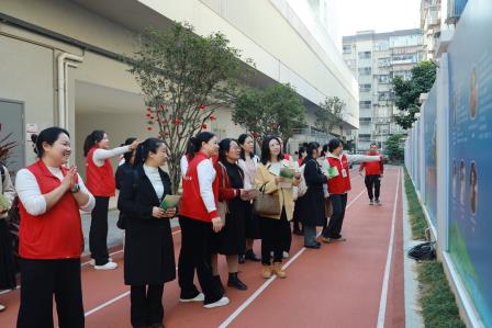 肇庆市怀集县教师团队到桂园中学开展家庭教育交流活动