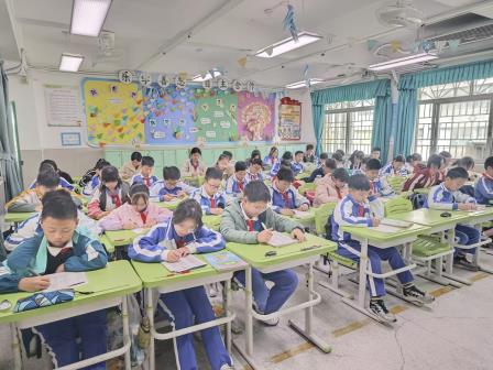 “英”姿飒爽，词海闯关 ——东昌小学成功举办第六届英语单词晋级赛