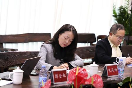 聚焦教师特质培养——广东省教育科研项目开题论证会在罗外实验顺利举行