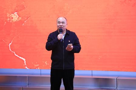 蛇年仙桐启新程，“巳” 不可挡向未来——深圳市仙桐实验小学举行新学期第一次全体教职工大会