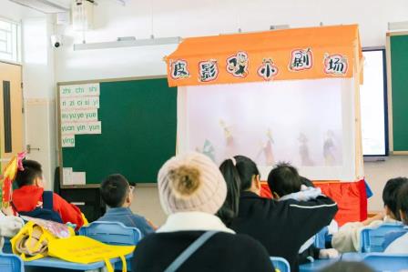  深圳市怡景小学举办“怡”心聚爱义卖嘉年华