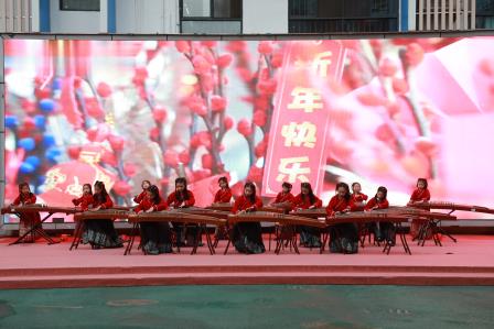 传承家风勇创新，敢为人先向未来——锦田小学举行2024-2025 学年度第二学期开学典礼