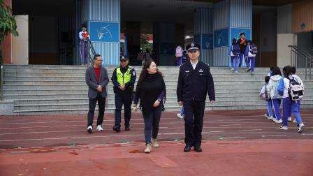 安全检查筑屏障，开学顺利有保障——罗湖公安分局领导到梧桐小学调研指导安全工作
