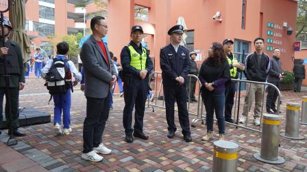 安全检查筑屏障，开学顺利有保障——罗湖公安分局领导到梧桐小学调研指导安全工作