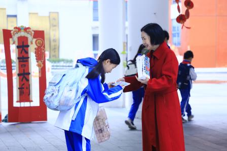 以少年之名，共赴时代的星辰大海——深圳市仙桐实验小学举行开学典礼