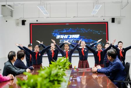 灵蛇献瑞启新程，AI时代绘华章 ——深圳市东晓小学举行2024-2025学年第二学期新校区开学典礼 　　