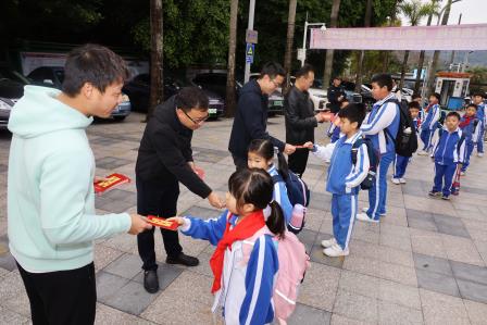 生态园中灵蛇腾跃启新程 ，梧桐山下勇毅攀峰赋华章——深圳市大望学校师生喜迎2025年春季新学期开学
