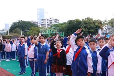 少年凌云志 踏春迎朝阳 ——主题开学典礼暨升旗仪式（第一周