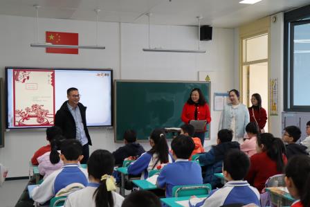 乐走“青云梯”，寄语新学期 ——深圳市泰宁小学2025年春季学期开学活动圆满举行