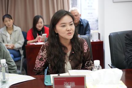 家校共育百事顺，同心同行万事兴 ——罗湖实验学校召开校家委会议