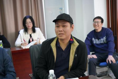 家校共育百事顺，同心同行万事兴 ——罗湖实验学校召开校家委会议