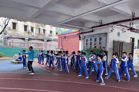 深圳市人民小学全面推进“咏春十二式”进校园 弘扬传统文化