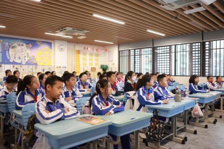 共建美好班级，从新起点出发 ——翠北实验小学第2周主题班会