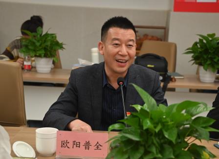 深圳市桂园中学举行跟岗教师欢迎会暨新入职教师见面会