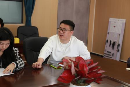 深圳市布心小学召开2024-2025学年第二学期2月班主任工作会议