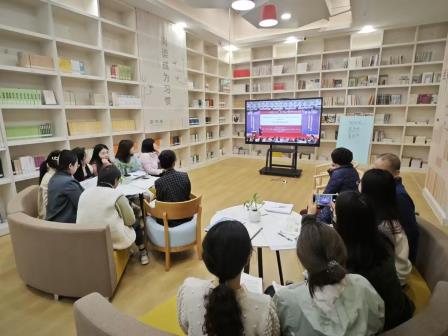 罗湖区“善用基础教育国家中小学智慧教育平台，赋能罗湖初中英语教学”主题教研活动在翠园东晓中学成功举办