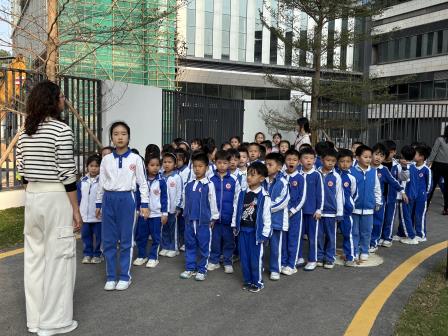 奔跑吧，东晓少年！——东晓小学开展阳光体育跑操活动