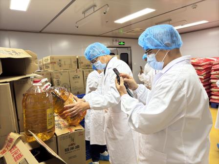 提升午餐午休品质，助力学校高质量发展——新秀小学家校联合检查配餐公司日常运行