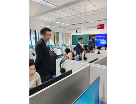 中层干部“先行先试”，以AI赋能教育创新，引领智慧校园新风尚——深圳市松泉实验学校举行“AI赋能·创新领航”中层干部数智赋能应用比赛