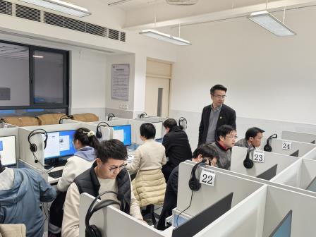 中层干部“先行先试”，以AI赋能教育创新，引领智慧校园新风尚——深圳市松泉实验学校举行“AI赋能·创新领航”中层干部数智赋能应用比赛