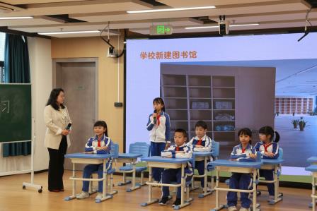 书香满校园，安全伴成长——布心小学升旗仪式暨图书馆变形记与海姆立克急救法课程展示