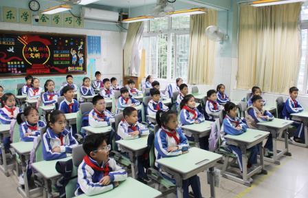守护心灵花园，点亮成长之光 ——南湖小学开展校长课堂第二讲