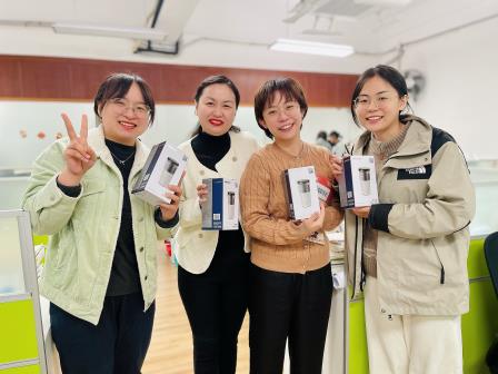 螺岭巾帼关心关爱，“帽”美如花喜庆佳节——螺岭锦星学校党支部、工会举行女教职工关心关爱活动