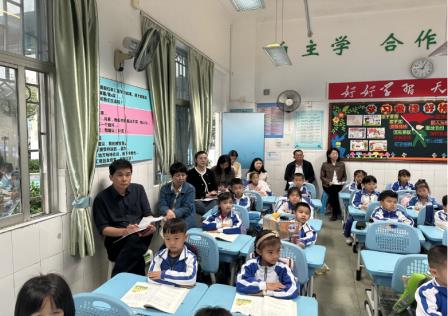 基本功锤炼铸就基石，新教师破茧绽放异彩——2025年新教师“10项基本功”过关考核指导行动走进碧波小学