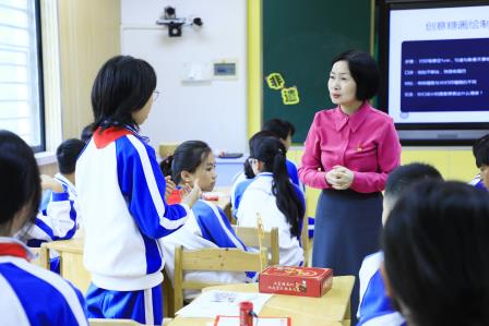 深圳市仙桐实验小学校长思政课：感受非遗里的“中国心跳”