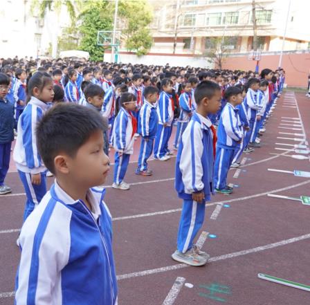 童心“植”梦，绿意同行——深圳市梧桐小学2025年春季学期党组织书记、校长第一堂思政课