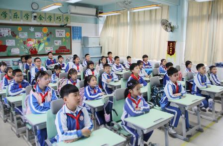 书记、校长“思政第一课”激励学子勇担使命 ——深圳市南湖小学开展校长课堂第四讲