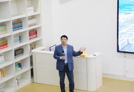 揭秘核燃料循环，点燃学子梦想 ——张东翔教授为师生带来题为《核燃料循环：从矿石到能源的奇妙旅程》的精彩讲座
