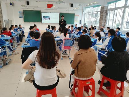 “匠心初绽，教研引航”——深圳市罗湖区教育科学研究院到滨河小学指导新教师“十项基本功”达标过关行动