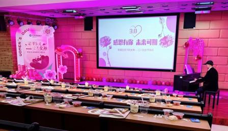 深圳市怡景小学举行庆祝三八妇女节活动