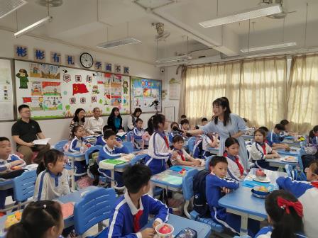 破茧启新程，匠心育未来 ——罗湖小学开展2024新教师“十项基本功”达标过关行动