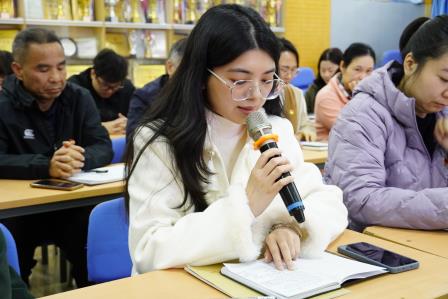 组织生活会凝心聚力，砥砺前行共谱新篇