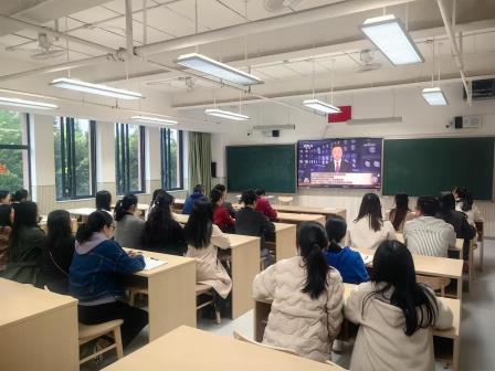 松风对标真批实改 泉韵求是互评共助 ——深圳市松泉中学党总支召开2024年度组织生活会暨民主评议党员大会