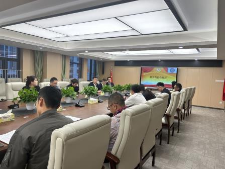 松风对标真批实改 泉韵求是互评共助 ——深圳市松泉中学党总支召开2024年度组织生活会暨民主评议党员大会