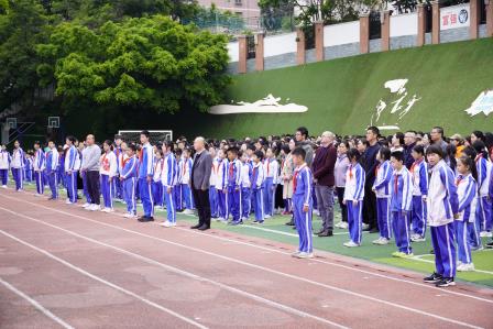 杏坛薪火传新韵 桃李芬芳续华章 ——凤光小学举行新老校长交接仪式暨新校长师生家长见面会 