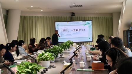 深中龙岗学校集团赴翠竹外国语实验学校参观交流，共探教育新路径