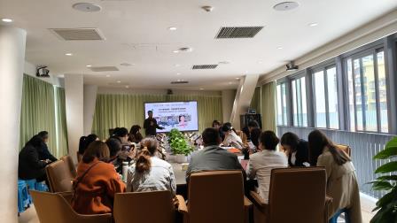 深中龙岗学校集团赴翠竹外国语实验学校参观交流，共探教育新路径