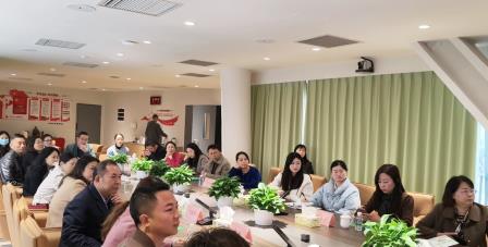 深中龙岗学校集团赴翠竹外国语实验学校参观交流，共探教育新路径