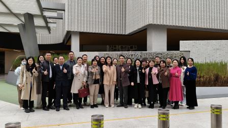 深中龙岗学校集团赴翠竹外国语实验学校参观交流，共探教育新路径