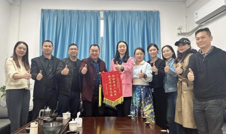 深圳市南湖小学党支部赴陆丰开展帮扶交流活动