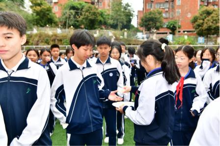 百日竞渡展锋芒 青春逐梦铸辉煌 ——深圳市松泉实验学校隆重举行2025年中考动员暨学业表彰大会