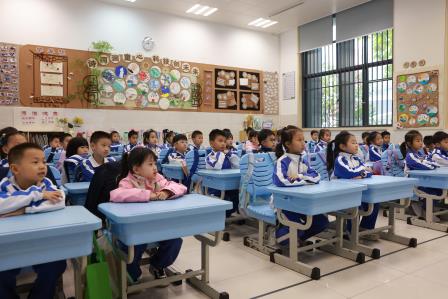 以美润德，向美而生 ——翠北实验小学第6周主题班会